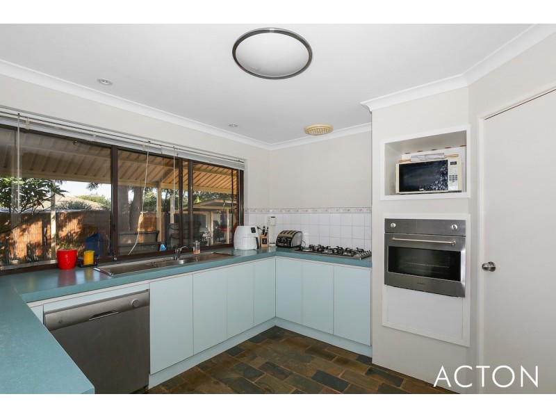 10 Norwich Close, Greenfields WA 6210