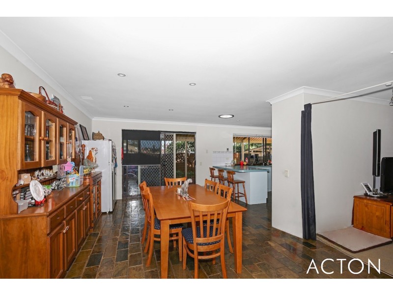 10 Norwich Close, Greenfields WA 6210