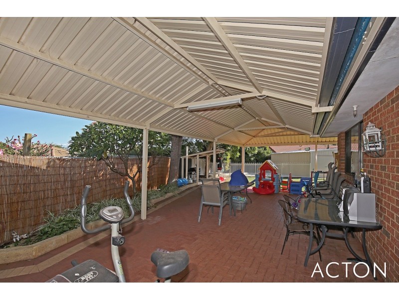 10 Norwich Close, Greenfields WA 6210