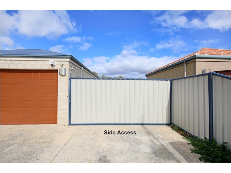 18 Oakwood Gate, Meadow Springs WA 6210