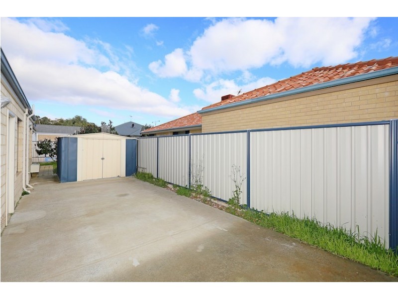 18 Oakwood Gate, Meadow Springs WA 6210