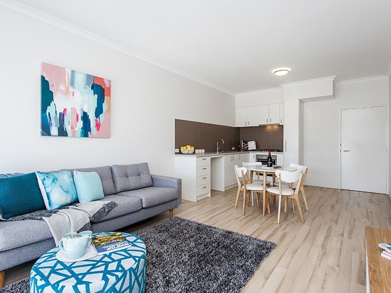 33 Cooper Street, Mandurah WA 6210