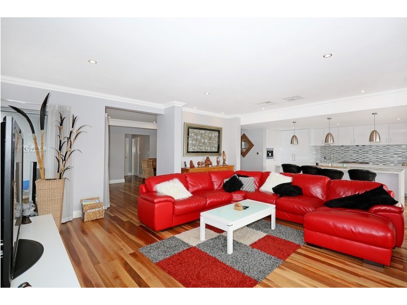 15 Sandpiper Island Retreat, Wannanup WA 6210