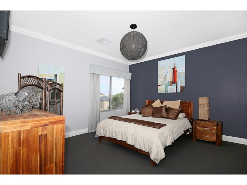 15 Sandpiper Island Retreat, Wannanup WA 6210