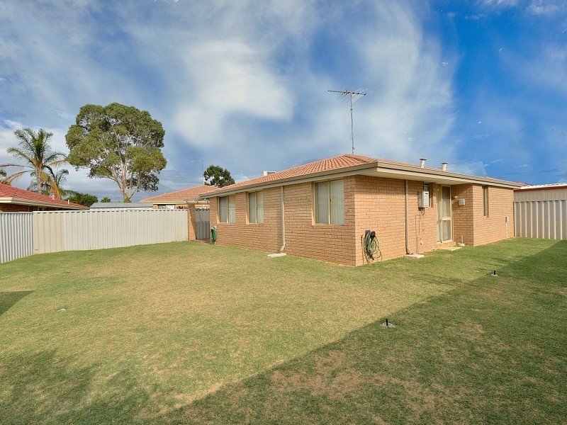 2/20 Abbottswood Parkway, Erskine WA 6210