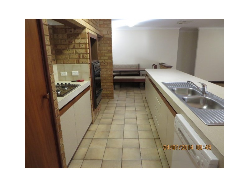 8 Madora Beach Road, Madora Bay WA 6210