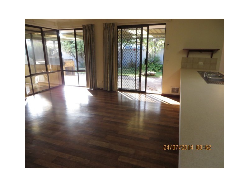 8 Madora Beach Road, Madora Bay WA 6210