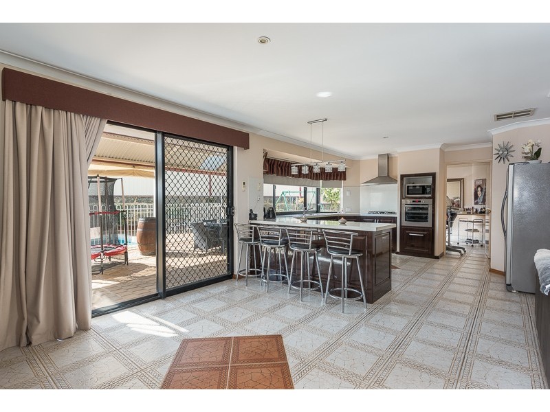 7 Skipper Place, Wannanup WA 6210