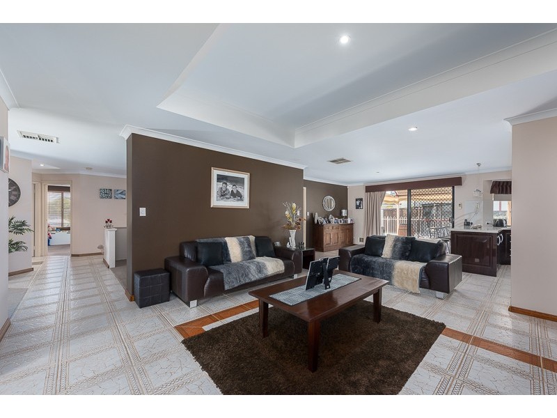 7 Skipper Place, Wannanup WA 6210