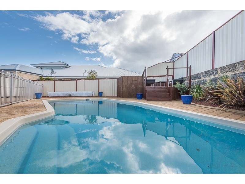7 Skipper Place, Wannanup WA 6210