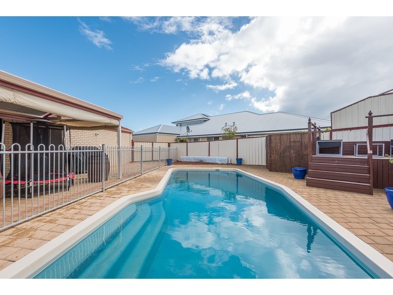7 Skipper Place, Wannanup WA 6210