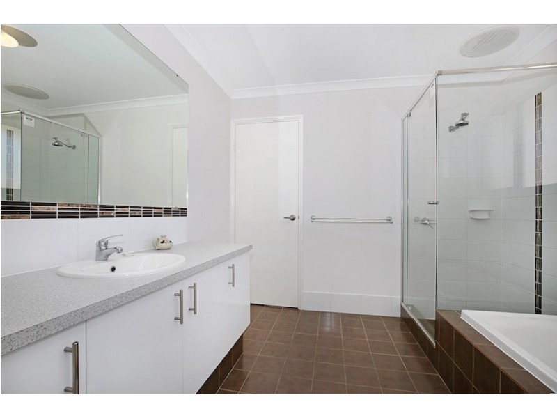 11 Peppertree Close, Wannanup WA 6210