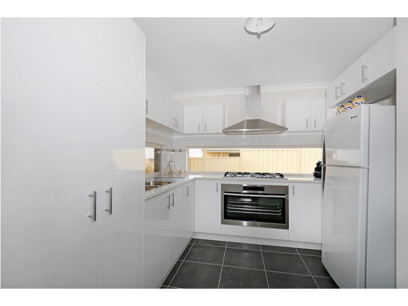 11 Peppertree Close, Wannanup WA 6210