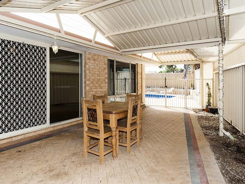 32 Pebblebeach Boulevarde, Meadow Springs WA 6210