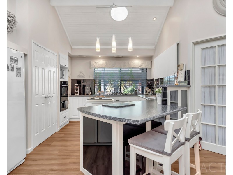 24 Branchfield Way, Falcon WA 6210