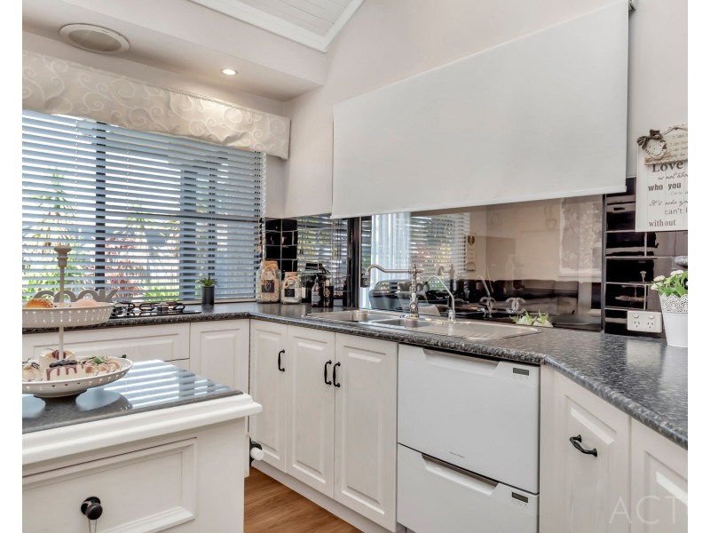 24 Branchfield Way, Falcon WA 6210