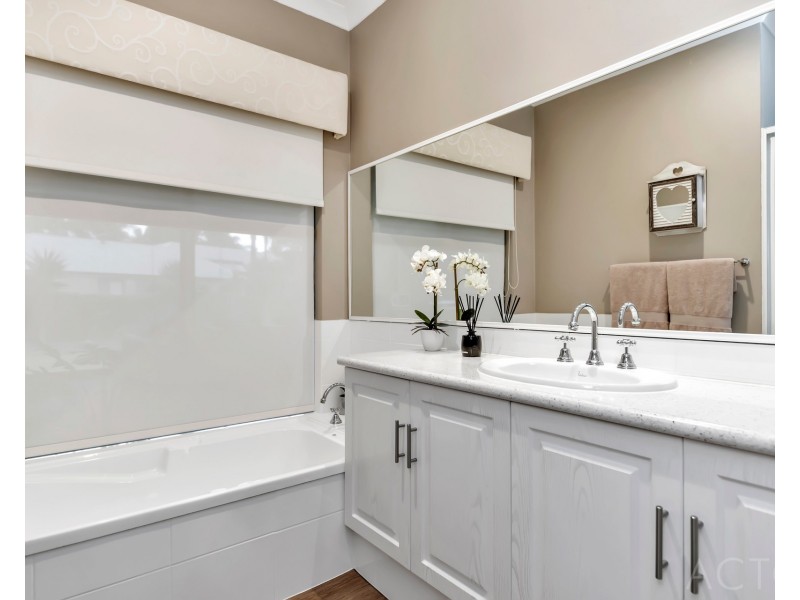 24 Branchfield Way, Falcon WA 6210