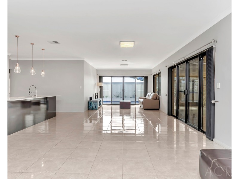 6 Bramley Copse, Dawesville WA 6211