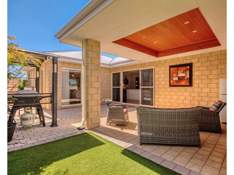 109 Challenger Road, Madora Bay WA 6210