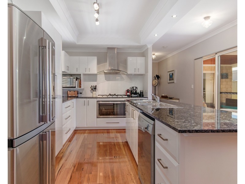 109 Challenger Road, Madora Bay WA 6210