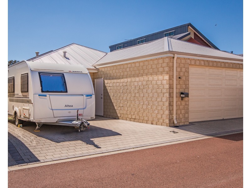 109 Challenger Road, Madora Bay WA 6210