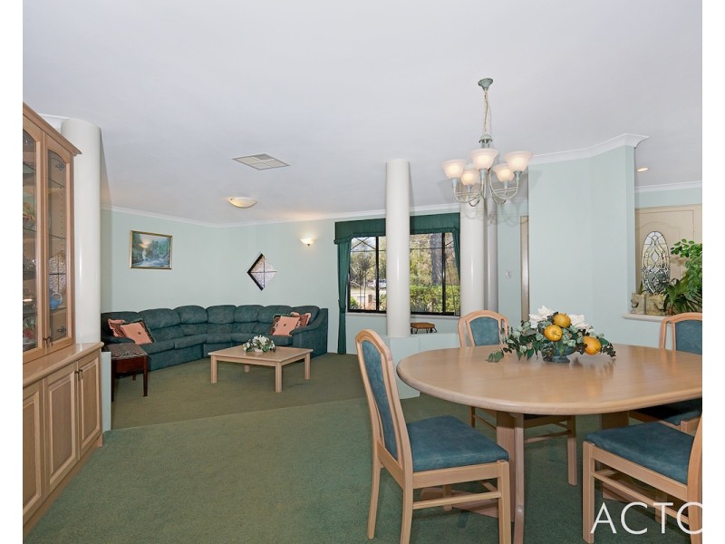 73 Willoughbridge Crescent, Erskine WA 6210