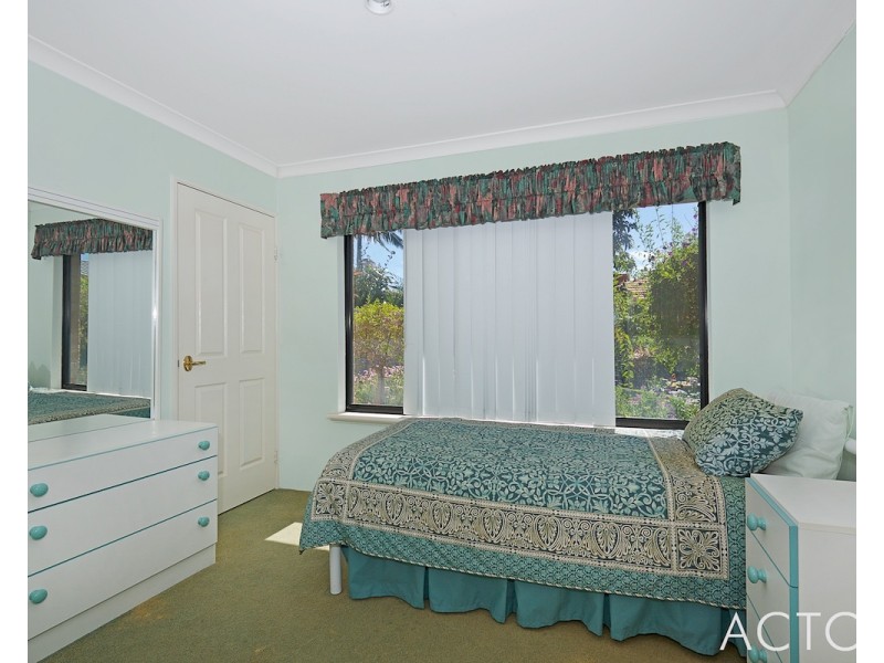 73 Willoughbridge Crescent, Erskine WA 6210