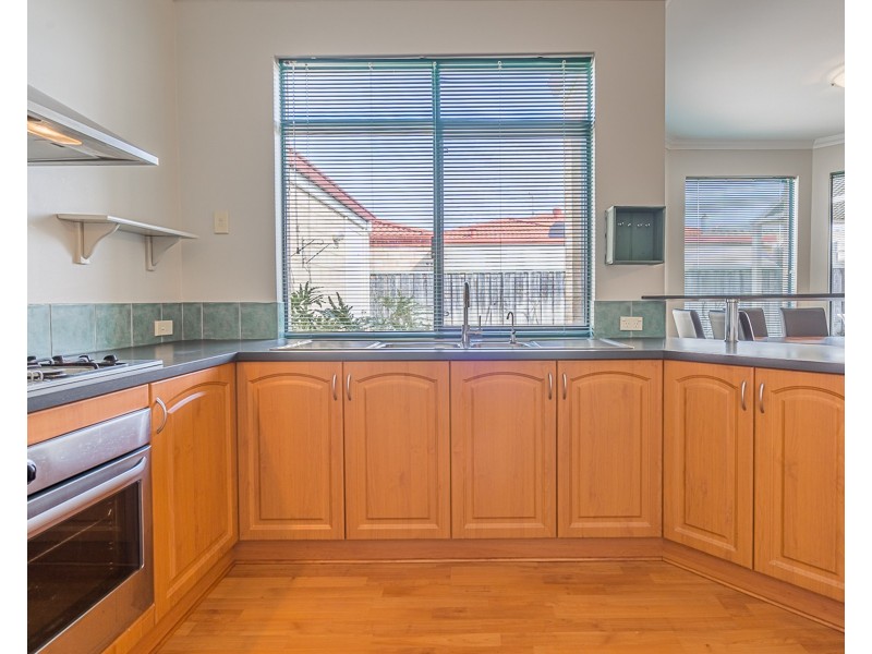 19 Glenelg Way, Meadow Springs WA 6210