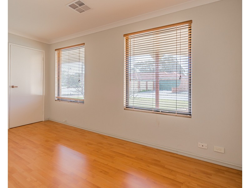 19 Glenelg Way, Meadow Springs WA 6210