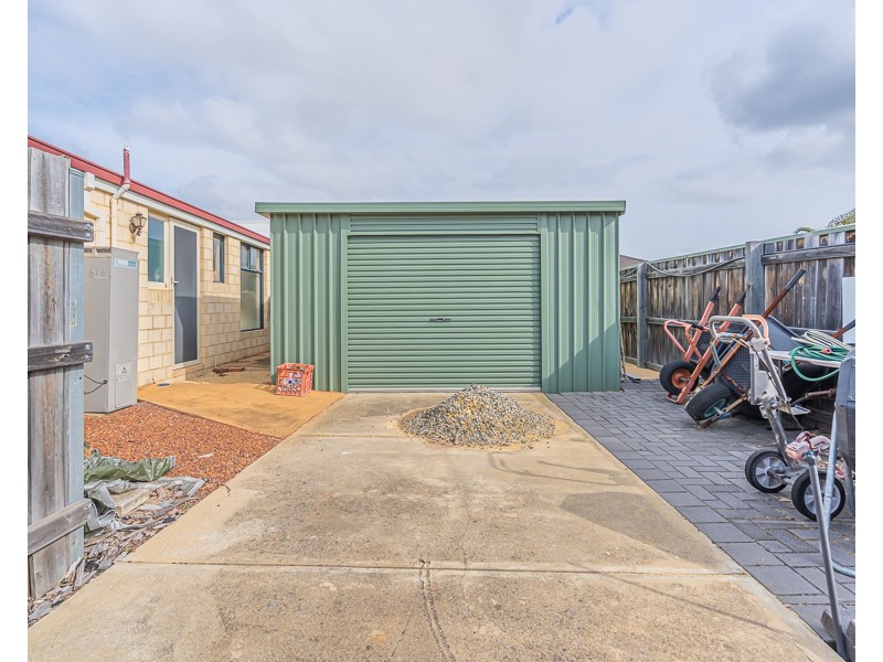19 Glenelg Way, Meadow Springs WA 6210