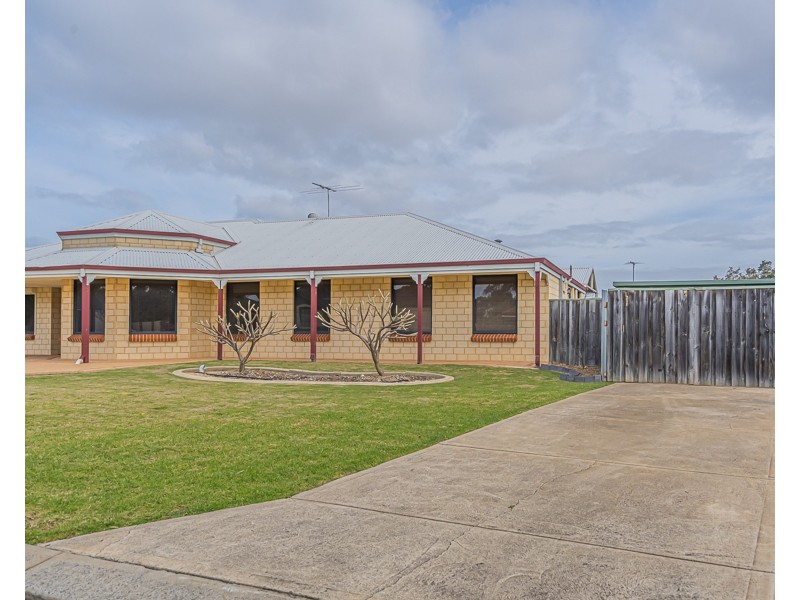 19 Glenelg Way, Meadow Springs WA 6210