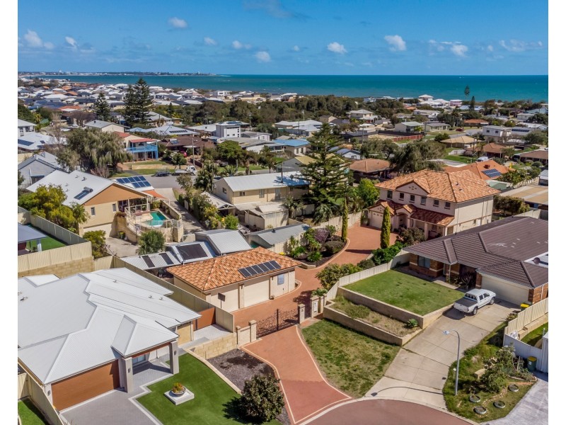 15 Cingalee Drive, Madora Bay WA 6210