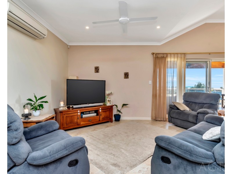 15 Cingalee Drive, Madora Bay WA 6210