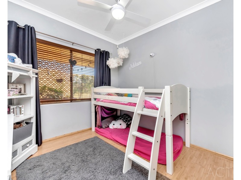 15 Cingalee Drive, Madora Bay WA 6210