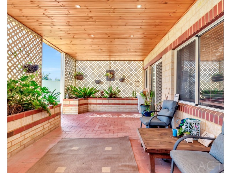 15 Cingalee Drive, Madora Bay WA 6210