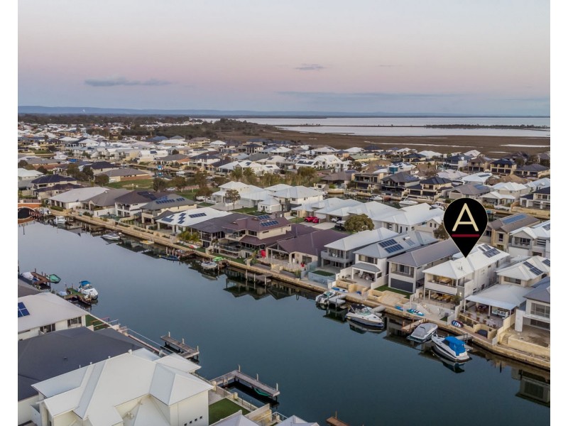 24 Arcadia Close, Dudley Park WA 6210