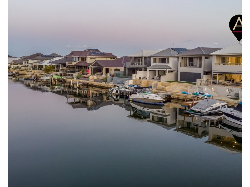 24 Arcadia Close, Dudley Park WA 6210