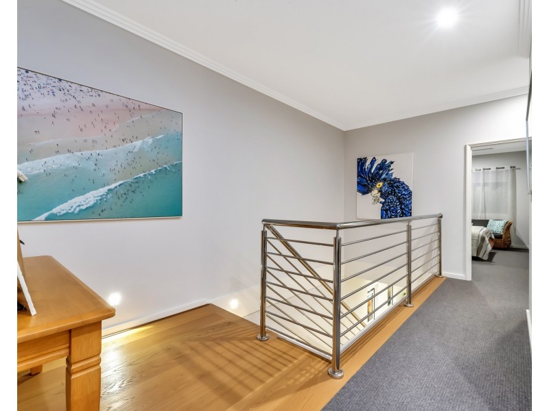 24 Arcadia Close, Dudley Park WA 6210