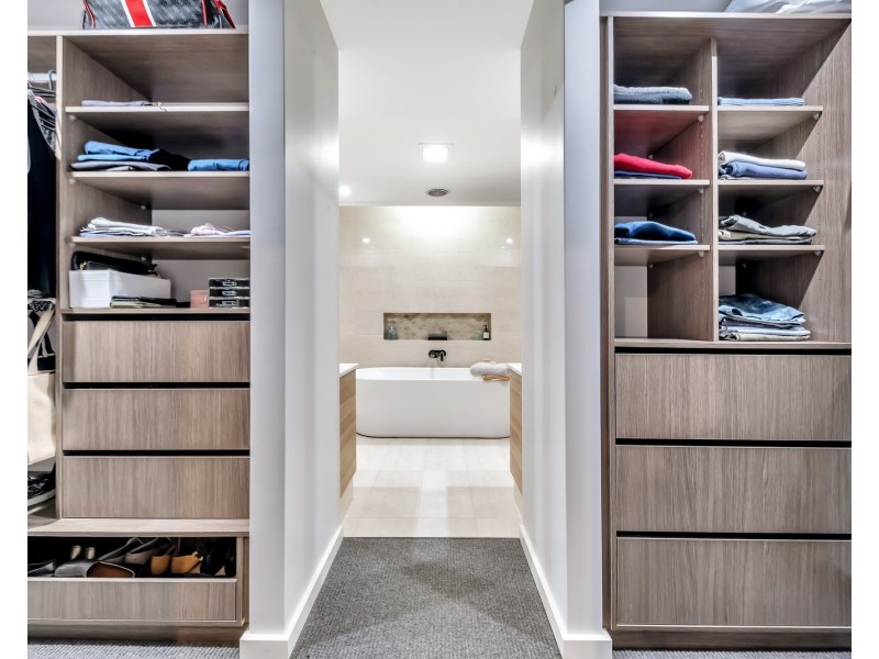 24 Arcadia Close, Dudley Park WA 6210