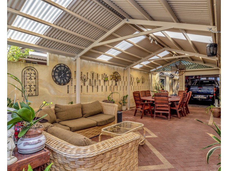 29 Carina Circle, Halls Head WA 6210