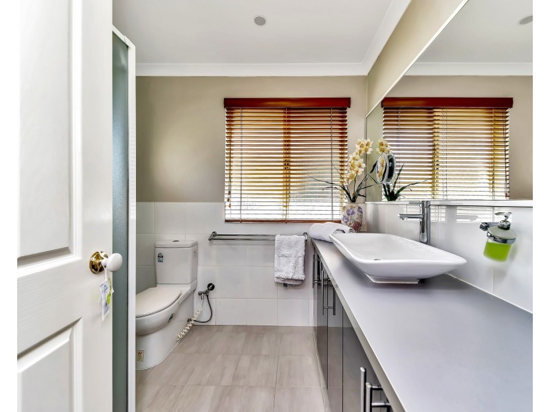 29 Carina Circle, Halls Head WA 6210
