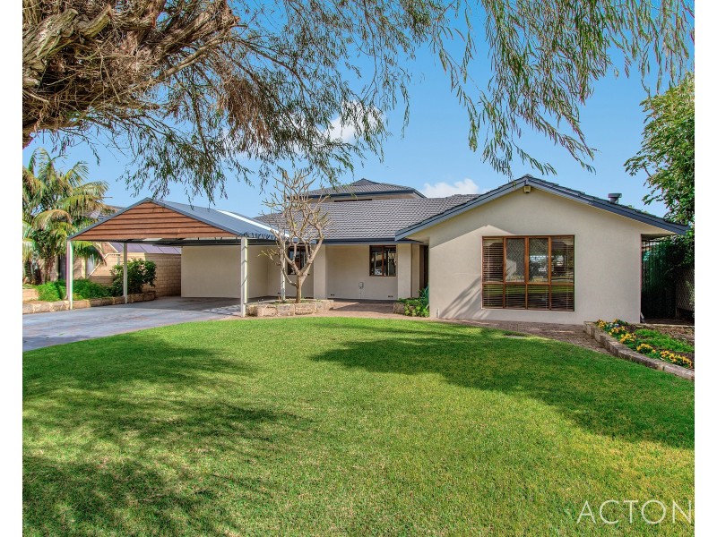 18 Lindley Road, Halls Head WA 6210