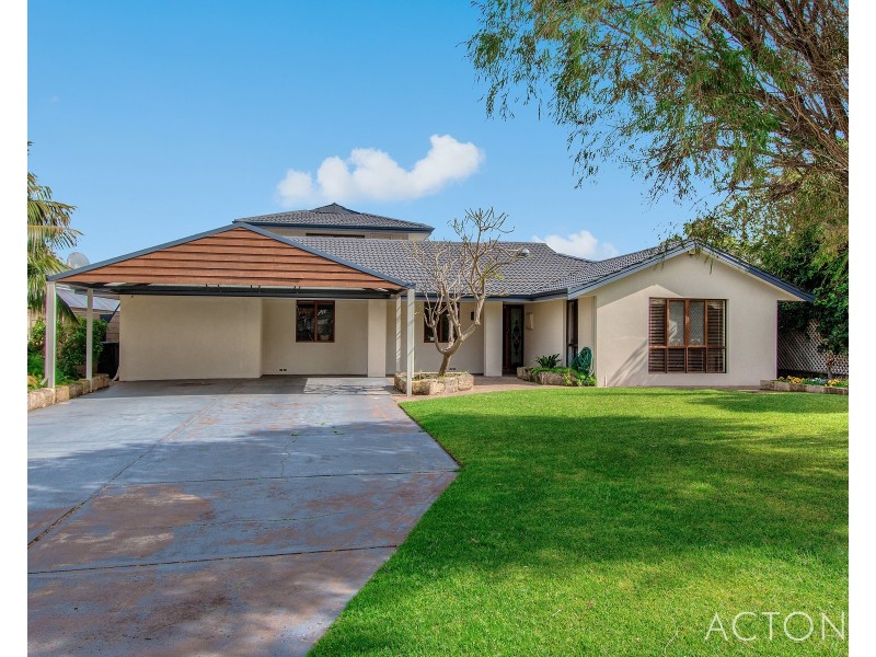 18 Lindley Road, Halls Head WA 6210