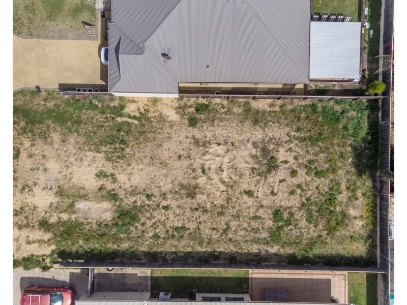 11 Honeymyrtle Grange, Halls Head WA 6210