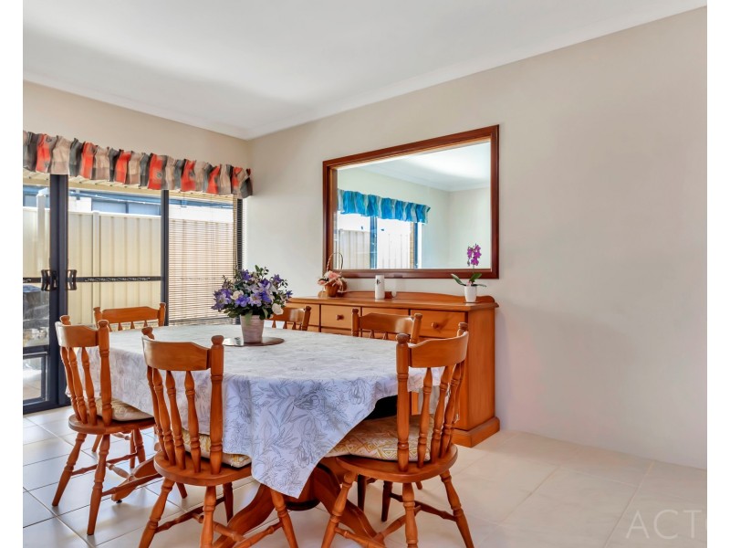 40 Malata Ridge, Lakelands WA 6180