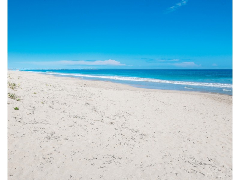 40 Malata Ridge, Lakelands WA 6180