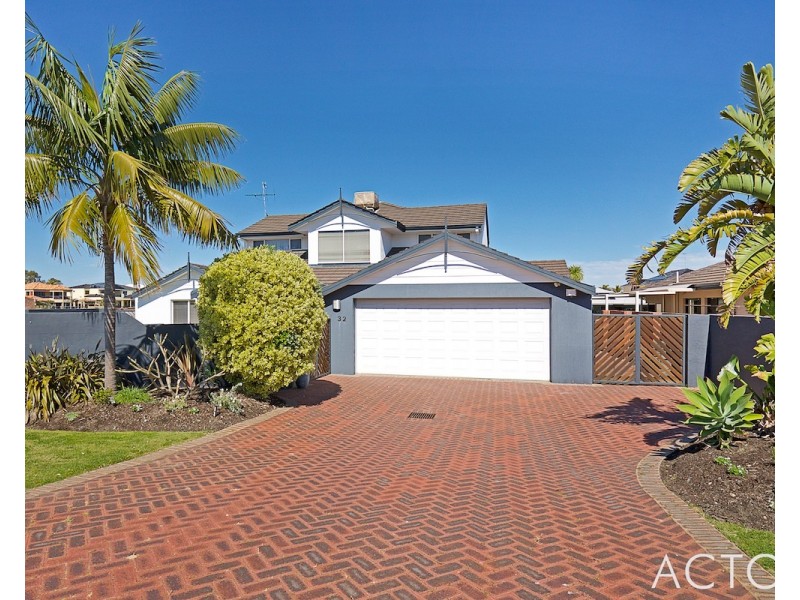 32 Cambria Island Retreat, Halls Head WA 6210