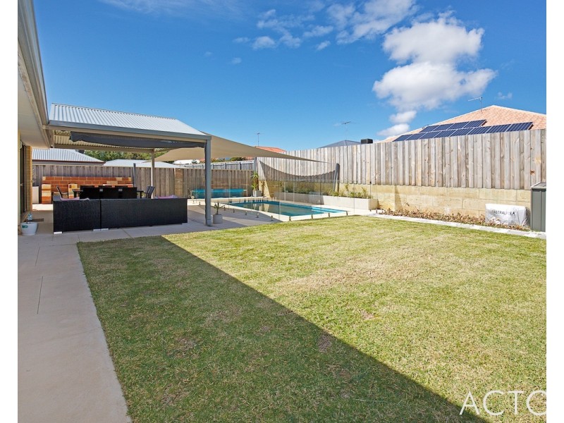 61 Carissa Turn, Halls Head WA 6210