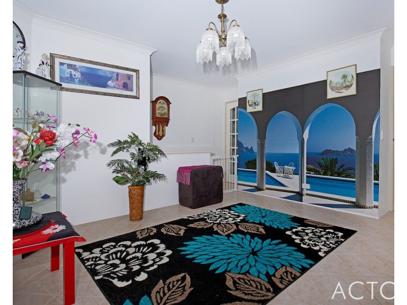 105 Leslie Street, Dudley Park WA 6210