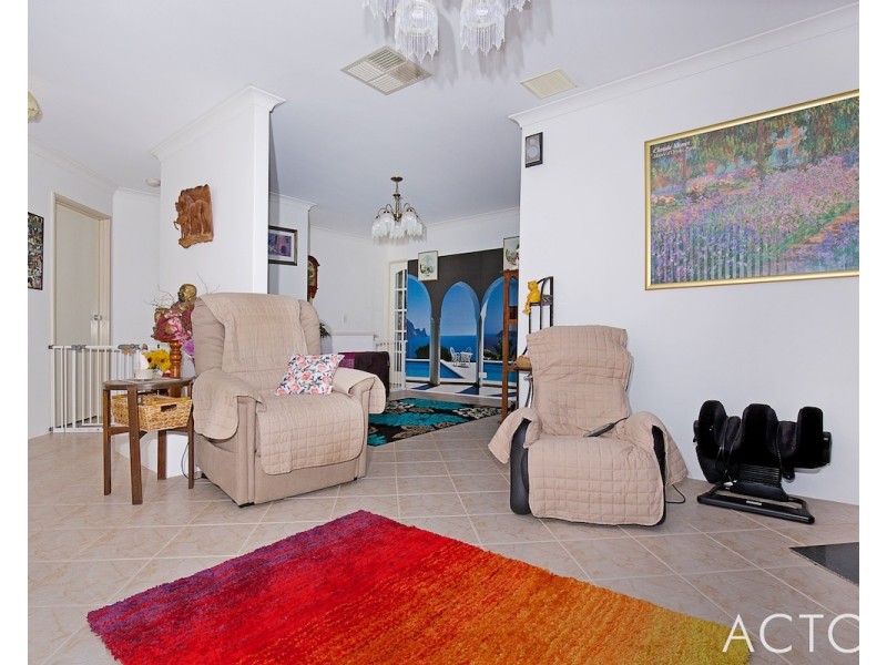 105 Leslie Street, Dudley Park WA 6210